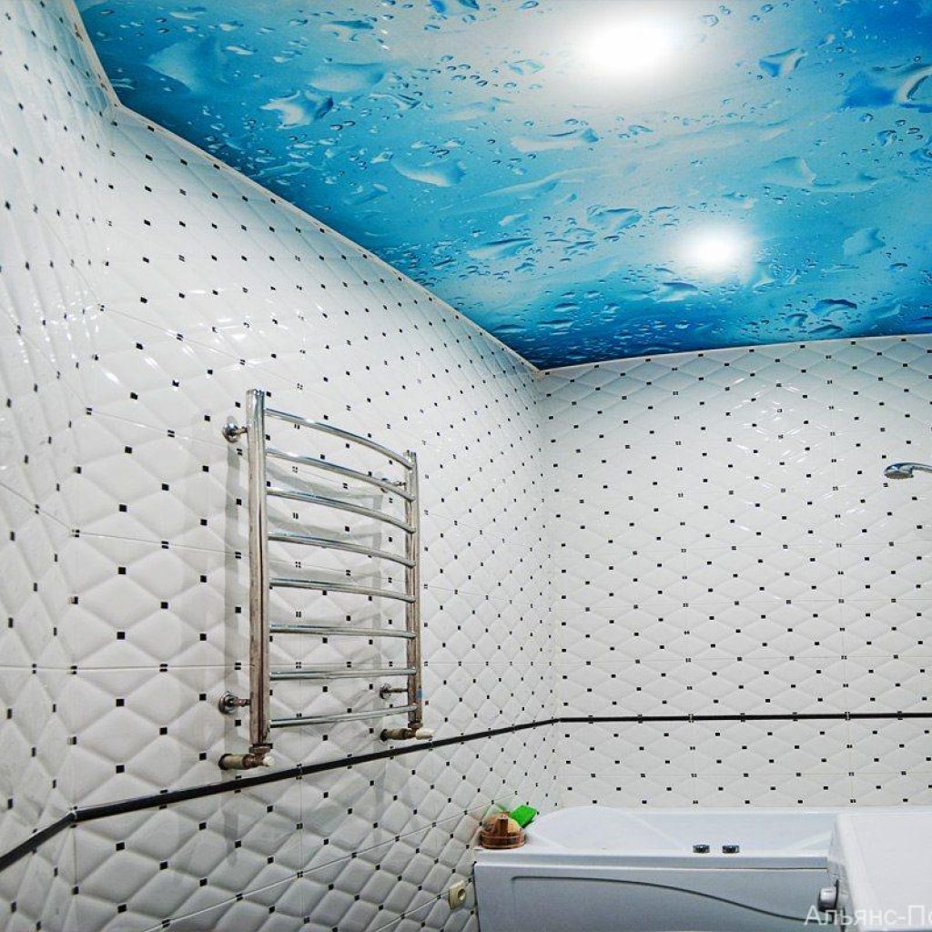 Потолок в ванную комнату варианты бюджетные